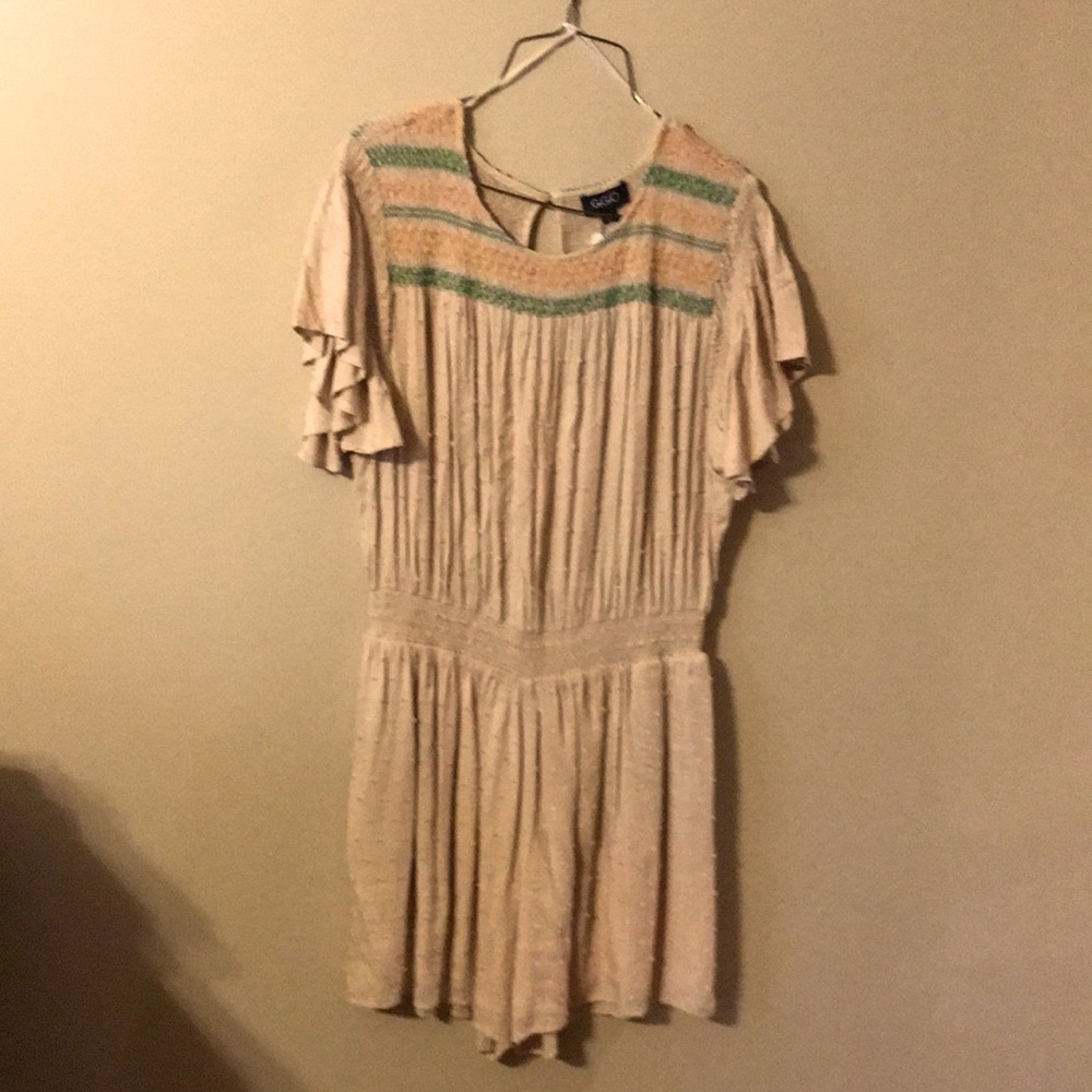 Taupe romper. Large. NWT